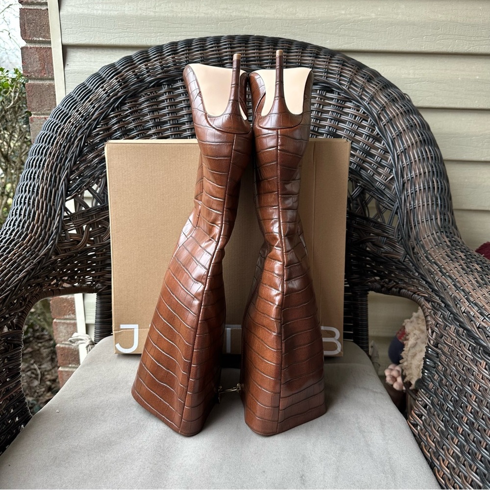 JustFab Khloy Leather Brown Tall Heeled Boots 9 - Picture 6 of 12